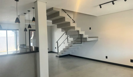 Casa à venda com 3 suítes no condomínio Real Park, Sumaré - SP