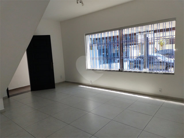 Casa à venda com 3 quartos, sendo 1 suíte,  em Vila Cordeiro, São Paulo, SP