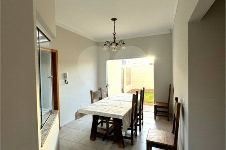 Casa à venda com 3 quartos, sendo 1 suíte, em Ipê, Três Lagoas, MS