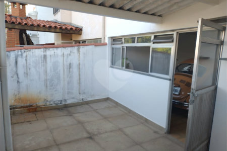 Sobrado à venda com 3 quartos, sendo 1 suíte, em Chácara Inglesa, São Paulo, SP