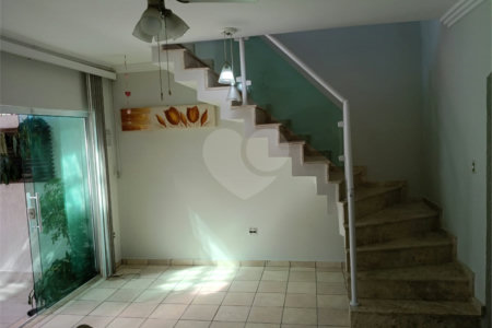 Casa à venda com 4 quartos, sendo 2 suítes,  em Vila Rei, Mogi das Cruzes, SP