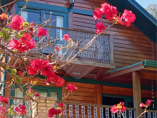 Casa à venda com 4 suítes no condomínio Gleba II, Mairiporã - SP