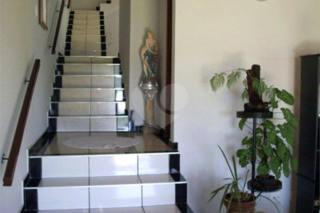 Casa à venda com 3 quartos, sendo 1 suíte, no condomínio Jardim do Ribeirão 1, Itupeva - SP