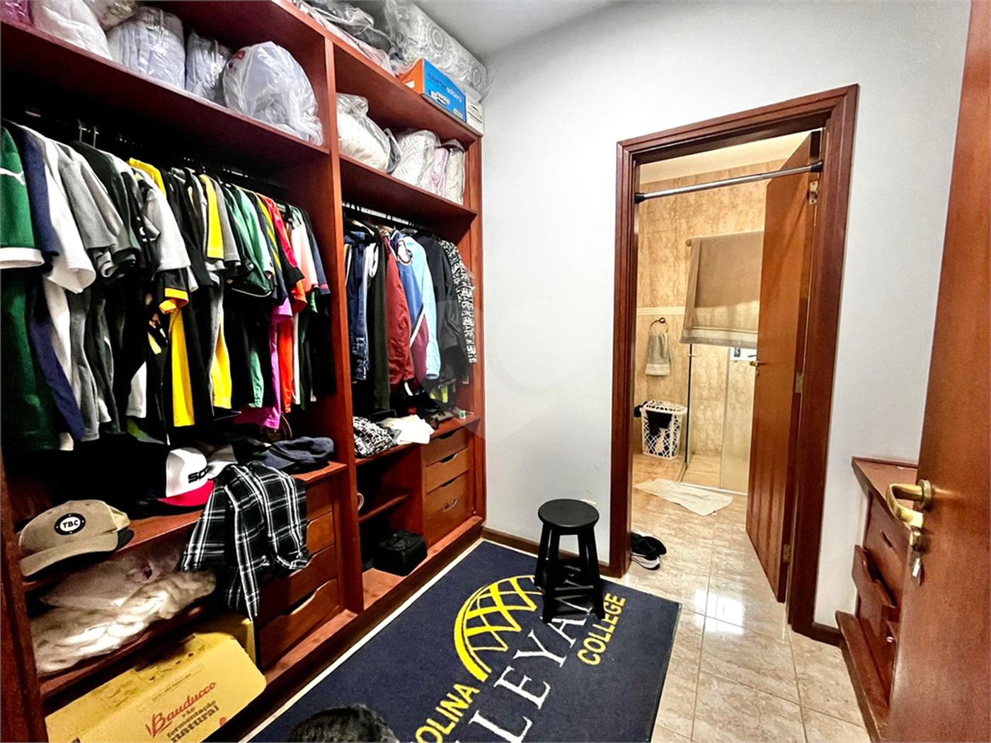 Casa à venda com 4 suítes em Vila Mazarino, Itapetininga, SP