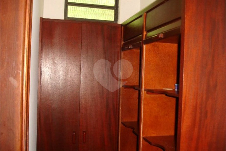 Chácara à venda com 6 quartos, sendo 2 suítes, no Centro, Serra Negra, SP