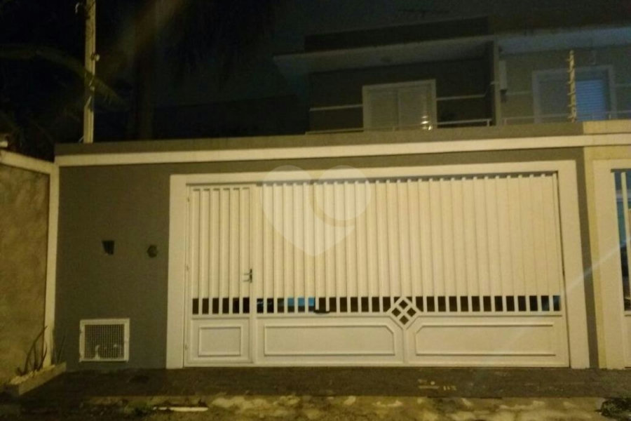 Sobrado à venda com 3 quartos, sendo 1 suíte, em Vila Mazzei, São Paulo, SP