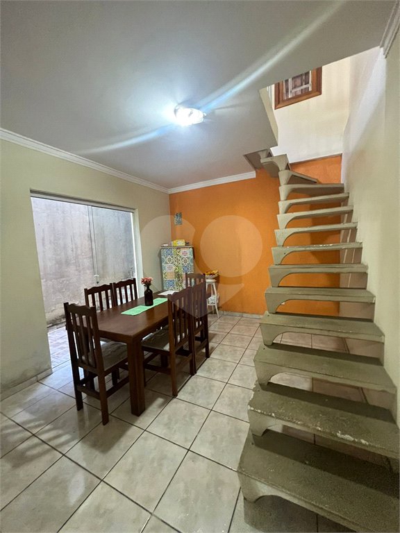 Casa à venda com 2 quartos em Jardim Rubi, Mogi das Cruzes, SP