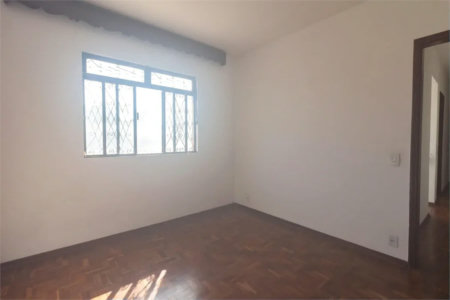 Casa à venda com 3 quartos, sendo 1 suíte,  em Vila Sônia, São Paulo, SP