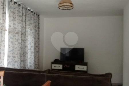 Casa à venda com 3 quartos, sendo 1 suíte,  em Recreio Estoril, Atibaia, SP