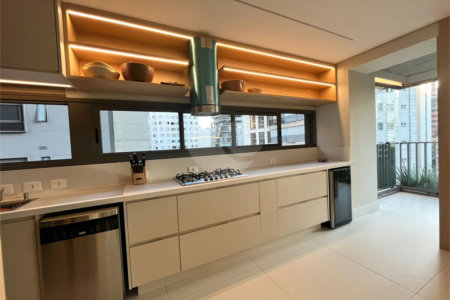Apartamento à venda com 2 suítes em Vila Nova Conceição, São Paulo, SP