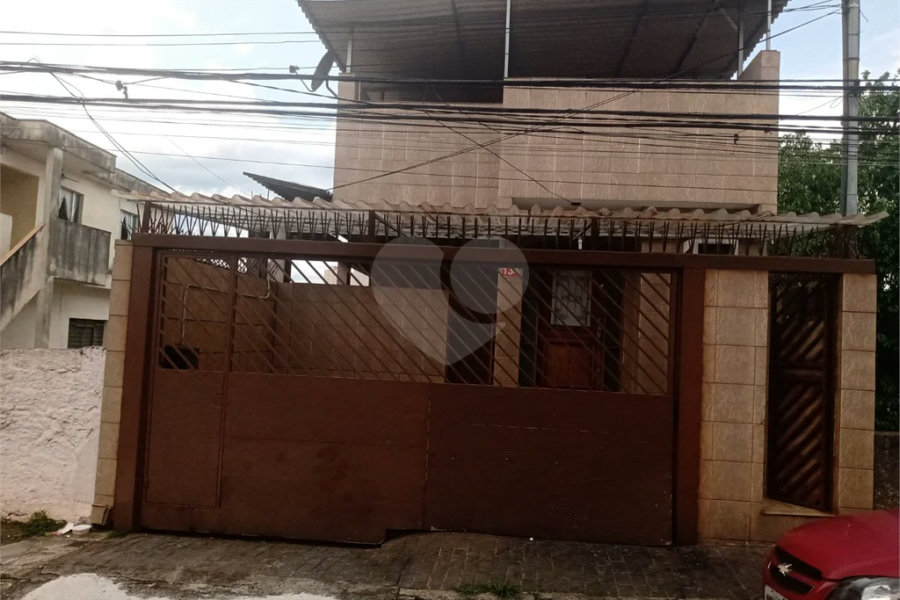 Sobrado à venda com 3 suítes em Mandaqui, São Paulo, SP