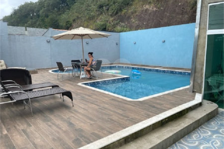 Sobrado à venda com 3 quartos, sendo 2 suítes,  em Jardim Alvinópolis Ii, Atibaia, SP