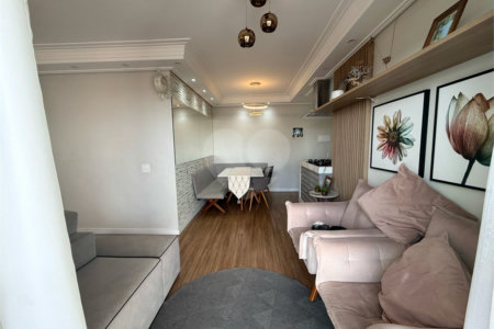 Apartamento à venda com 2 quartos, sendo 1 suíte, em Parque Vitória, São Paulo, SP