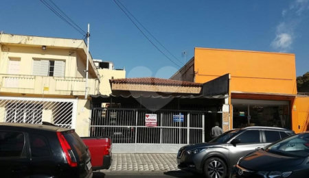 Casa Térrea à venda com 3 quartos em Bom Retiro, São Paulo, SP