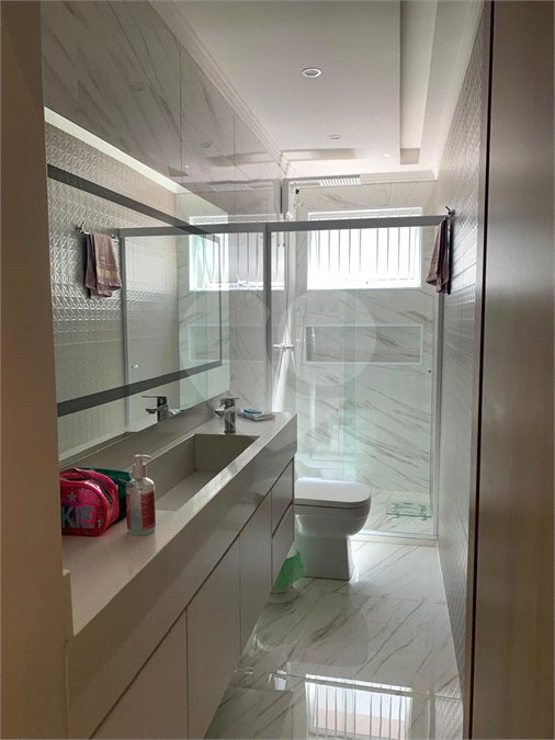 Sobrado à venda com 4 quartos, sendo 3 suítes, em Imirim, São Paulo, SP