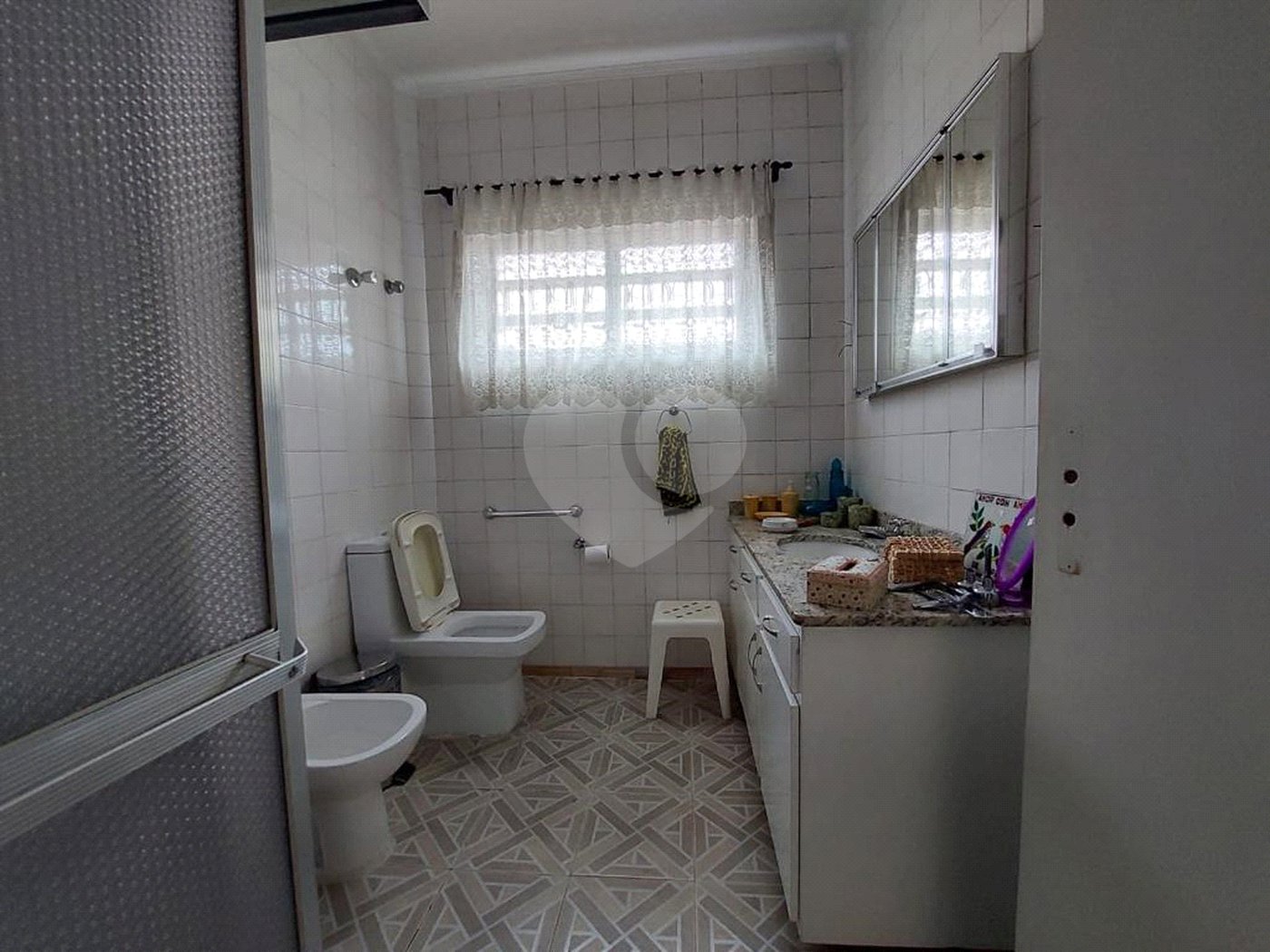Sobrado à venda com 2 quartos, sendo 1 suíte,  em Vila Pereira Cerca, São Paulo, SP
