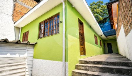 Casa à venda com 3 quartos em Jardim das Esmeraldas, São Paulo, SP