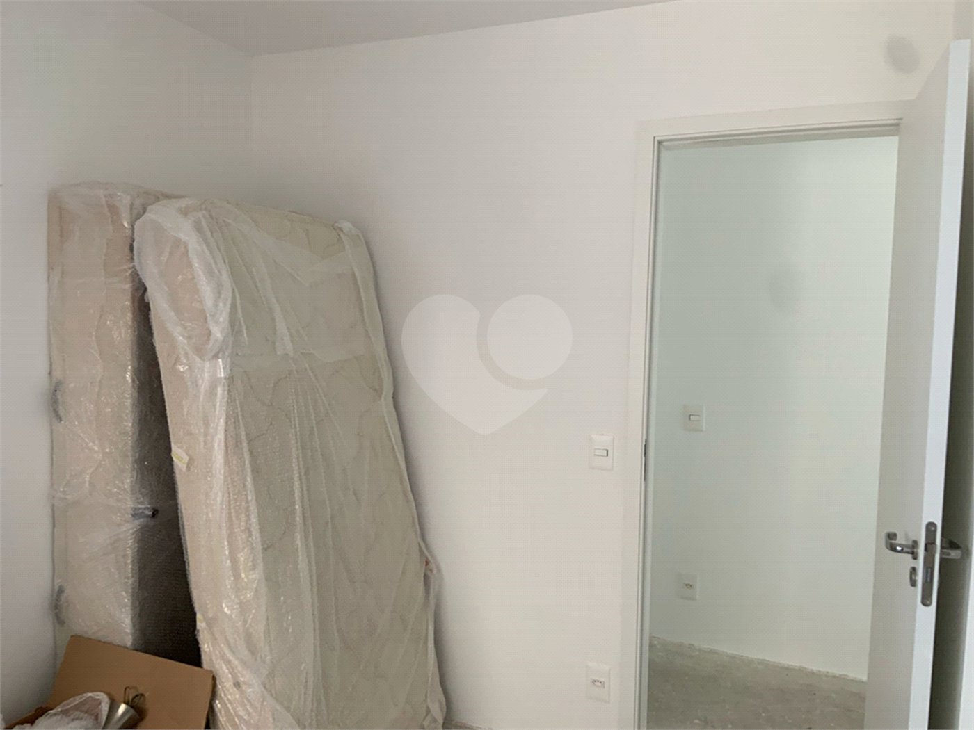 Apartamento à venda com 3 suítes em Bela Aliança, São Paulo, SP