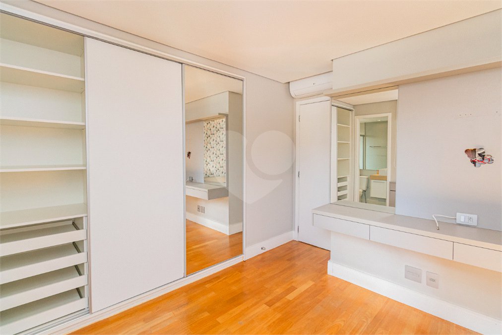 Apartamento à venda com 3 suítes em Granja Julieta, São Paulo, SP
