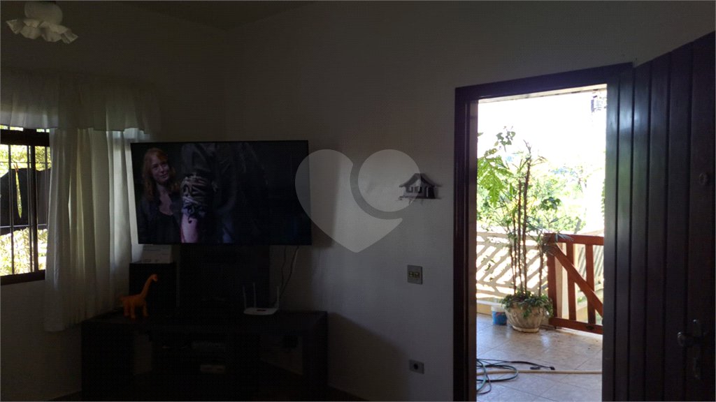 Casa à venda com 3 quartos, sendo 1 suíte, em Rio Acima, Mairiporã, SP