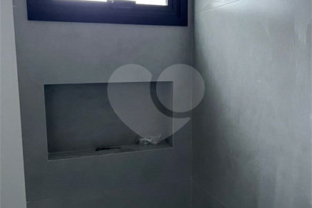 Casa à venda com 3 quartos, sendo 1 suíte, no condomínio Portal dos Sabiás, Itu - SP