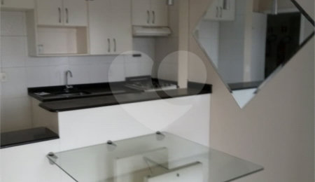 Apartamento à venda com 2 quartos em Vila Anastácio, São Paulo, SP
