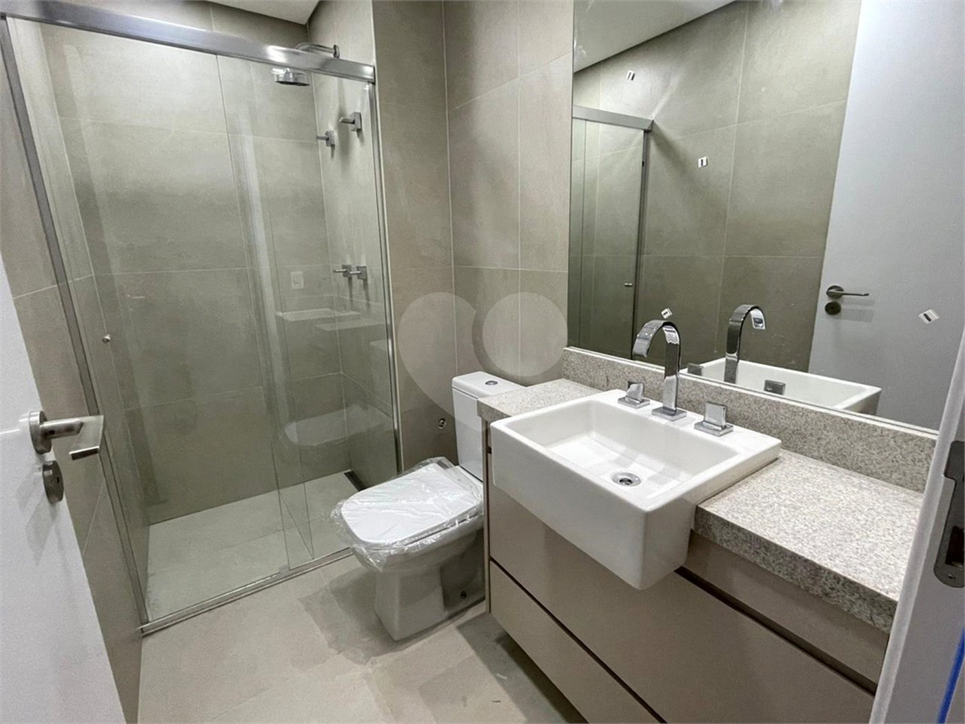 Apartamento para alugar com 2 suítes em Jardim Morumbi, São Paulo, SP
