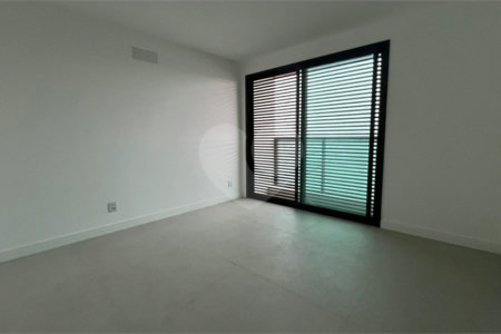 Apartamento à venda com 2 quartos, sendo 1 suíte, em Nova São Pedro, São Pedro da Aldeia, RJ
