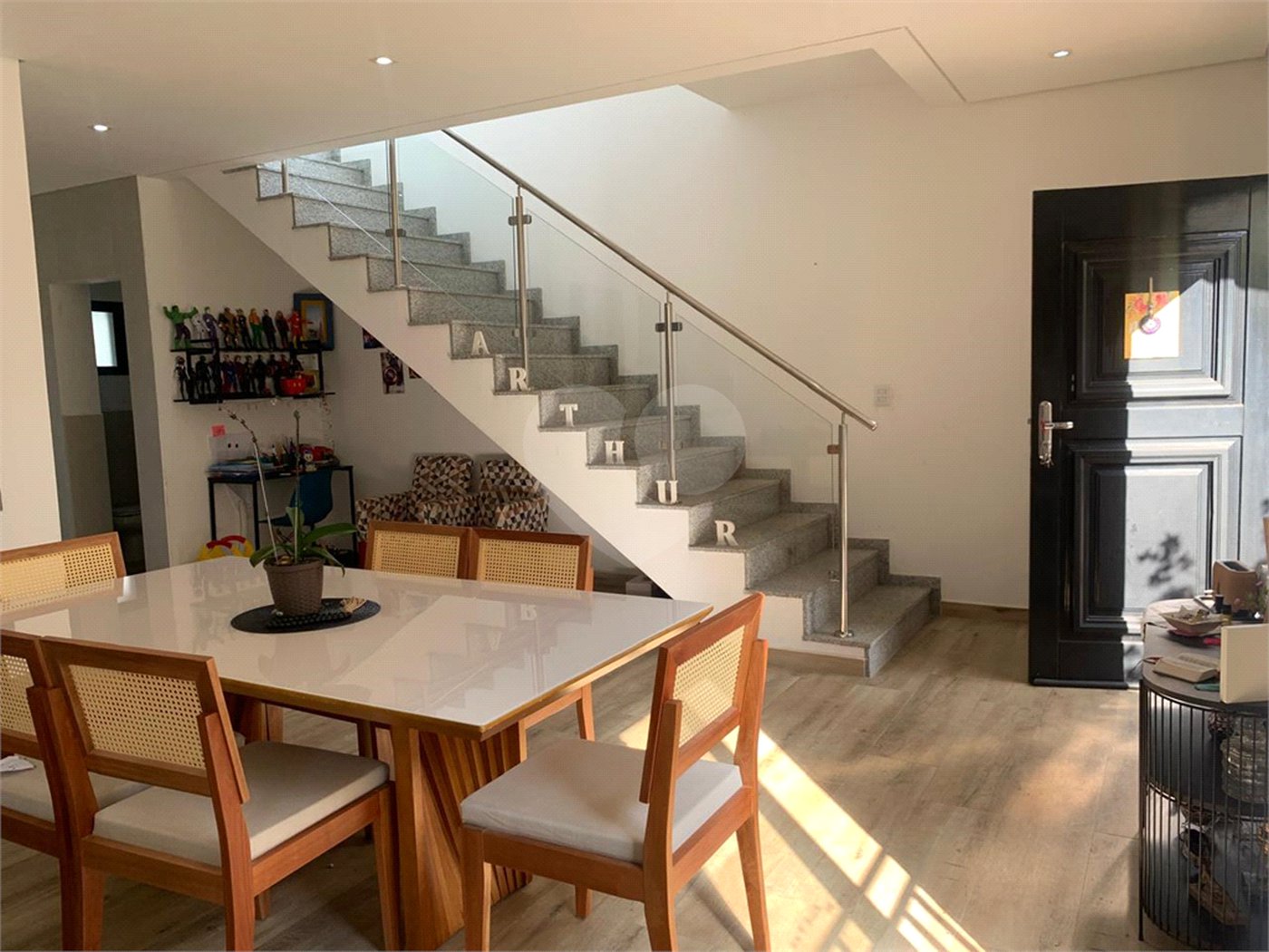 Casa à venda com 4 suítes no condomínio Vila Inglesa, Atibaia - SP