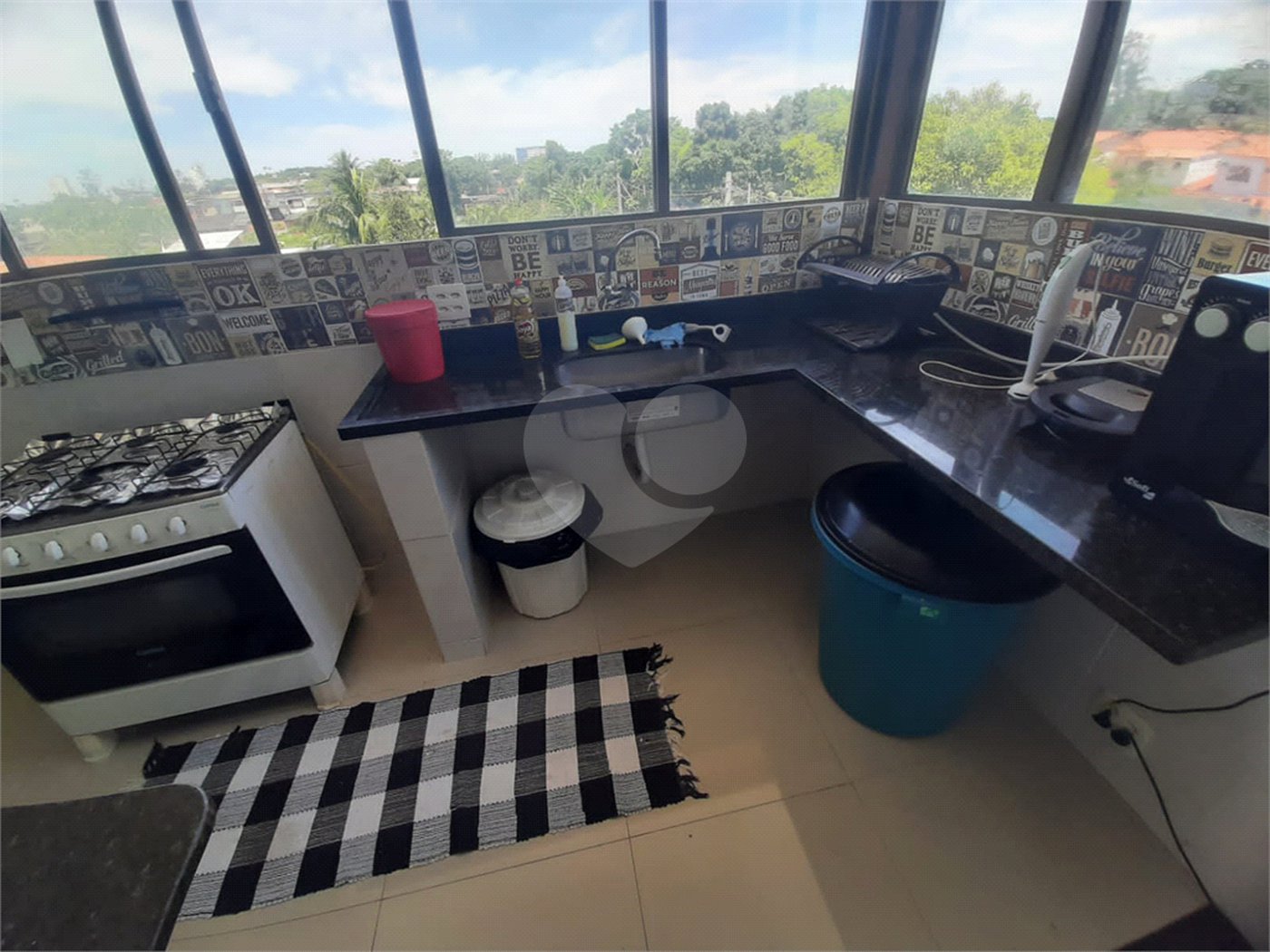 Casa à venda com 4 suítes em Santa Cruz, Rio de Janeiro, RJ