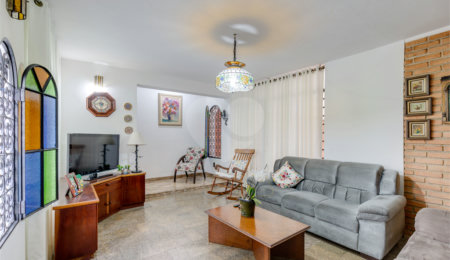 Casa de Vila à venda com 3 quartos, sendo 1 suíte, em Granja Julieta, São Paulo, SP