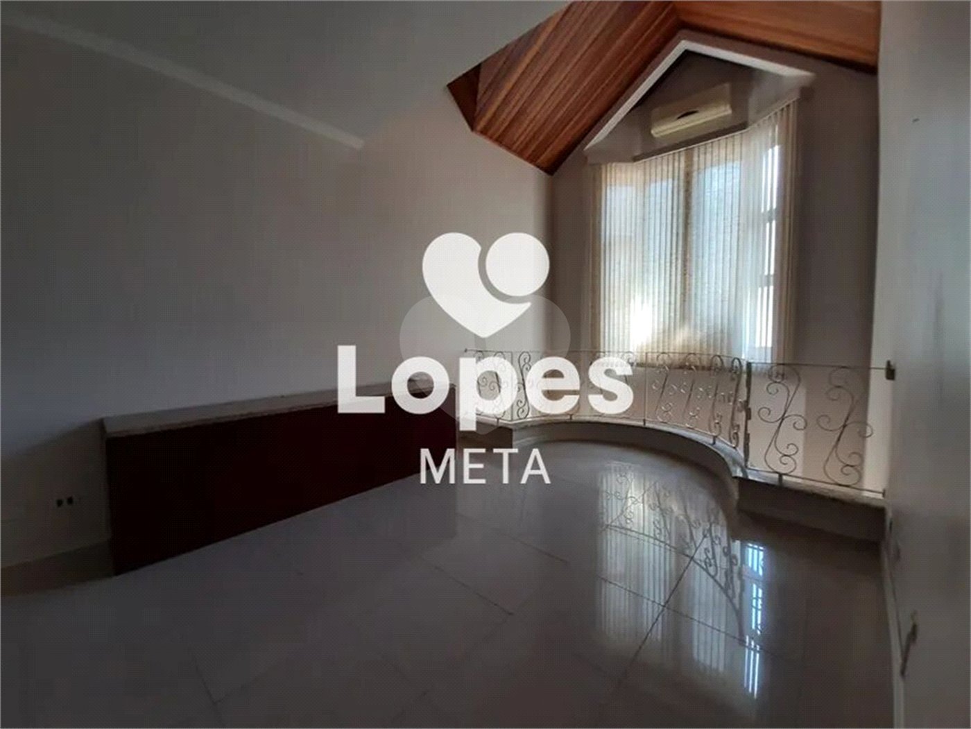 Casa à venda com 4 suítes no condomínio Altos da Serra Ii, São José dos Campos - SP
