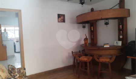 Sobrado à venda com 3 quartos em Jardim Monte Kemel, São Paulo, SP