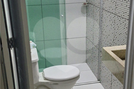 Sobrado à venda com 3 quartos, sendo 2 suítes, em Vila Aparecida, São Paulo, SP