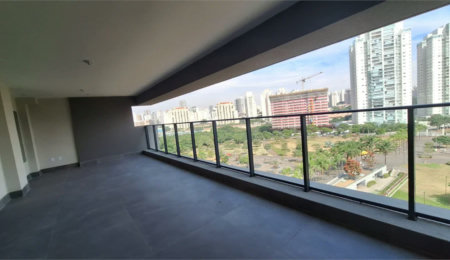 Apartamento à venda com 4 quartos, sendo 3 suítes,  em Água Branca, São Paulo, SP