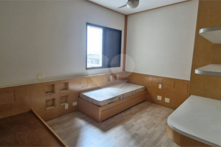 Apartamento à venda com 4 quartos, sendo 3 suítes, em Santa Cecília, São Paulo, SP