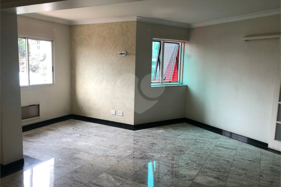 Apartamento à venda com 3 quartos, sendo 1 suíte, em Santana, São Paulo, SP