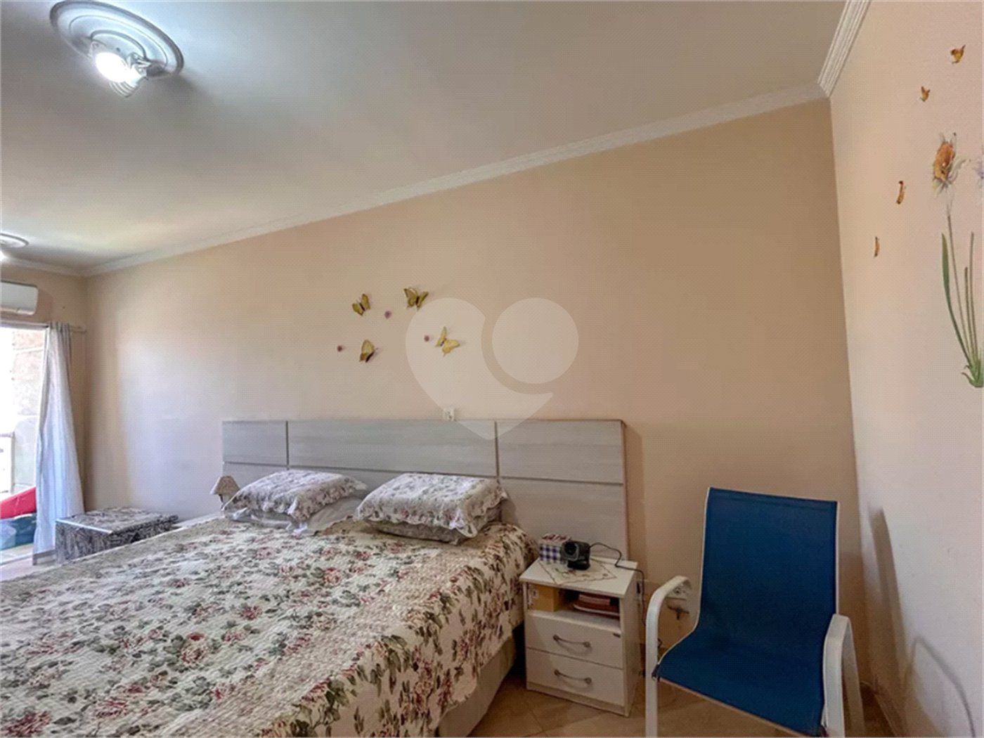 Sobrado à venda com 3 quartos, sendo 1 suíte, em Vila Mangalot, São Paulo, SP
