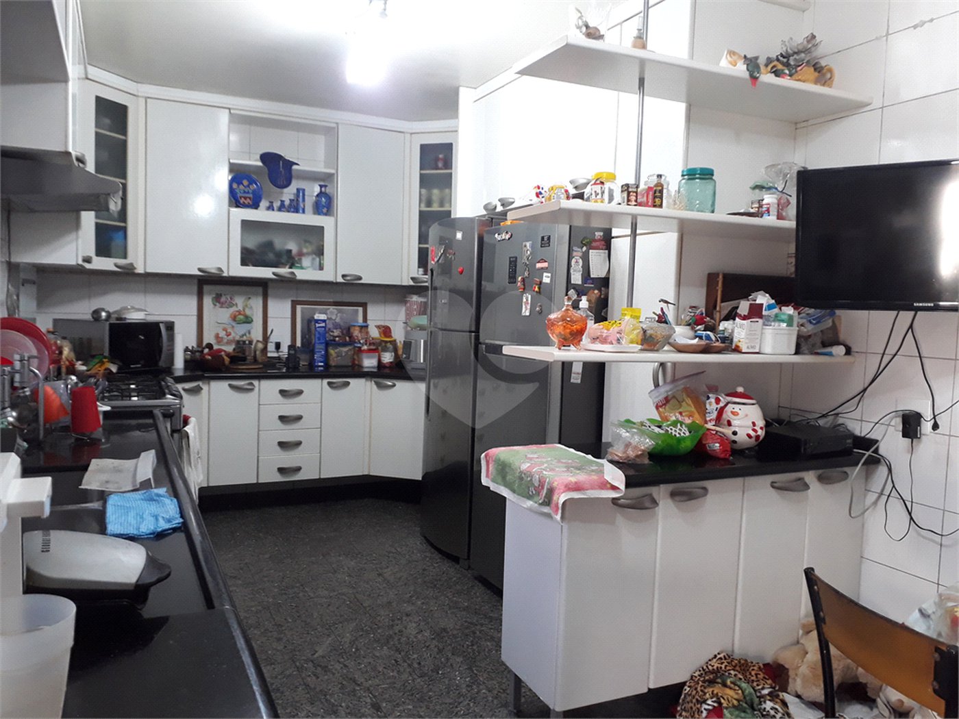 Sobrado à venda com 4 quartos, sendo 1 suíte, em Vila Constança, São Paulo, SP