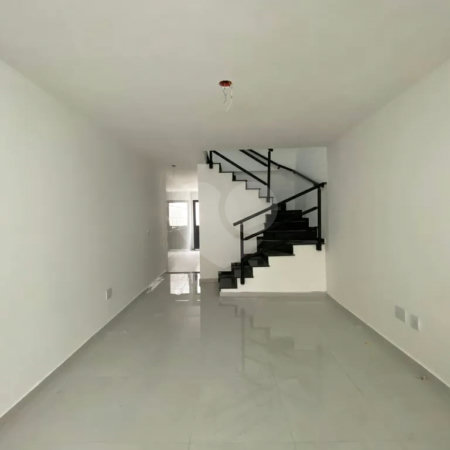 Sobrado à venda com 3 quartos, sendo 1 suíte, em Vila Ede, São Paulo, SP