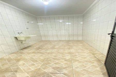 Sobrado à venda com 3 quartos, sendo 2 suítes,  em Parque Terra Nova, São Bernardo do Campo, SP