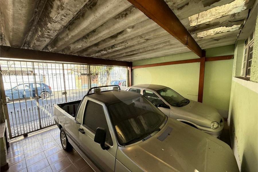 Sobrado à venda com 4 quartos em Parque Edu Chaves, São Paulo, SP