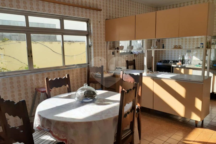 Sobrado à venda com 3 quartos, sendo 1 suíte, em Vila Mariana, São Paulo, SP