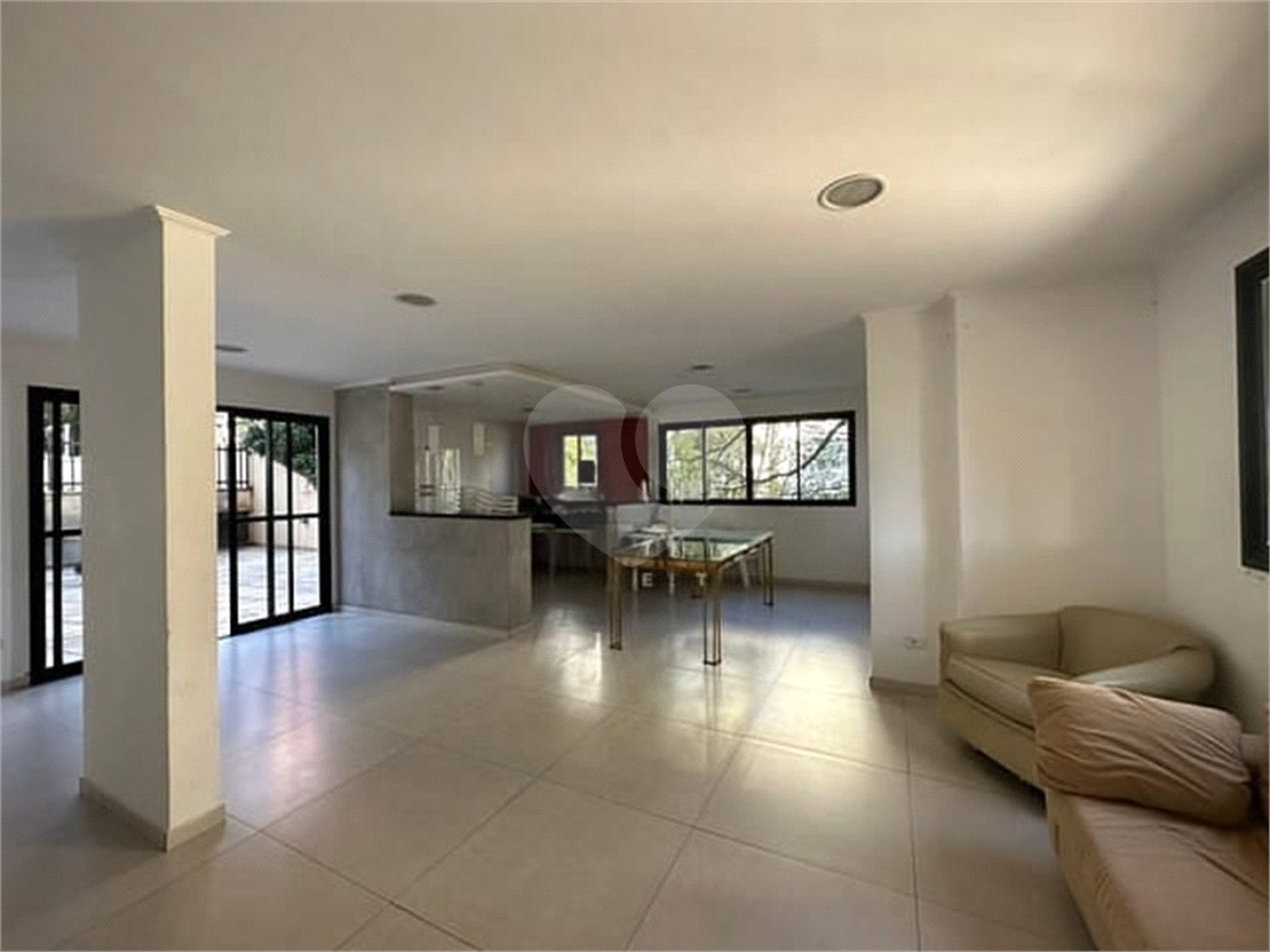 Apartamento para alugar com 3 quartos, sendo 1 suíte,  em Vila Andrade, São Paulo, SP