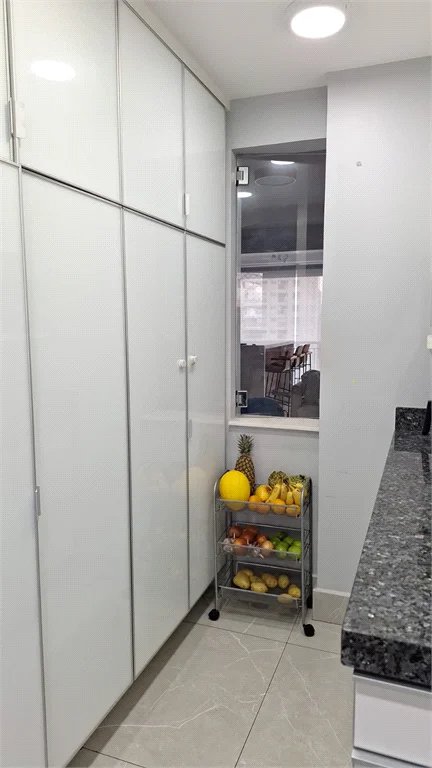 Apartamento para alugar com 3 suítes em Vila Gertrudes, São Paulo, SP