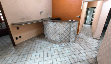 Casa à venda ou para alugar com 1 suíte, no Centro, Itapetininga, SP