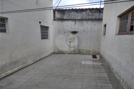 Sobrado à venda com 3 suítes em Jardim Vazani, São Paulo, SP
