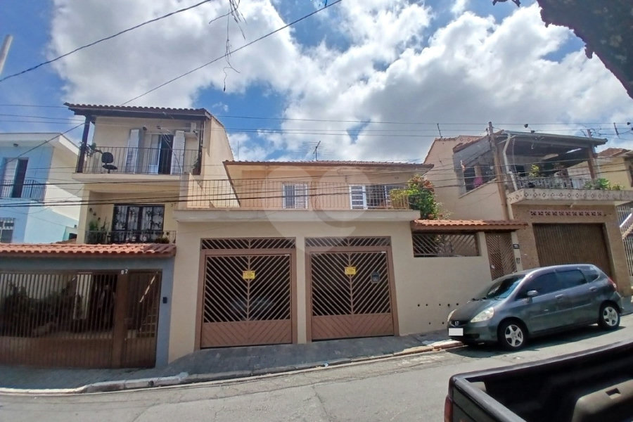 Sobrado à venda com 2 quartos em Vila Mazzei, São Paulo, SP