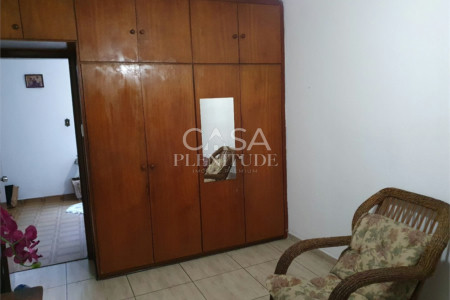 Sobrado à venda com 4 quartos, sendo 1 suíte, em Vila Carvalho, Sorocaba, SP