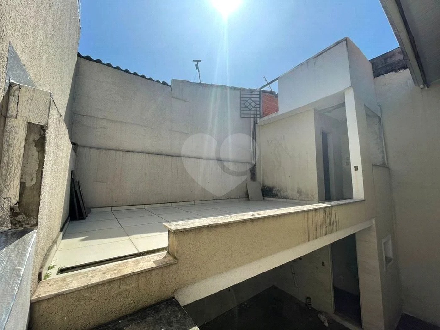 Sobrado à venda com 3 quartos, sendo 1 suíte, em Jardim Rosa de Franca, Guarulhos, SP
